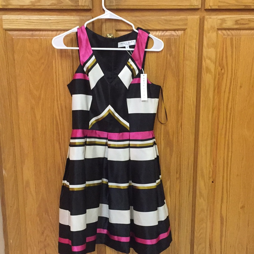 D2 Trina Turk dress